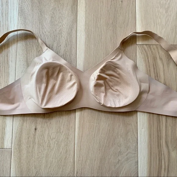 Knix Padded Wide Strap V-Neck Convertible Strap - Picture 5 of 8